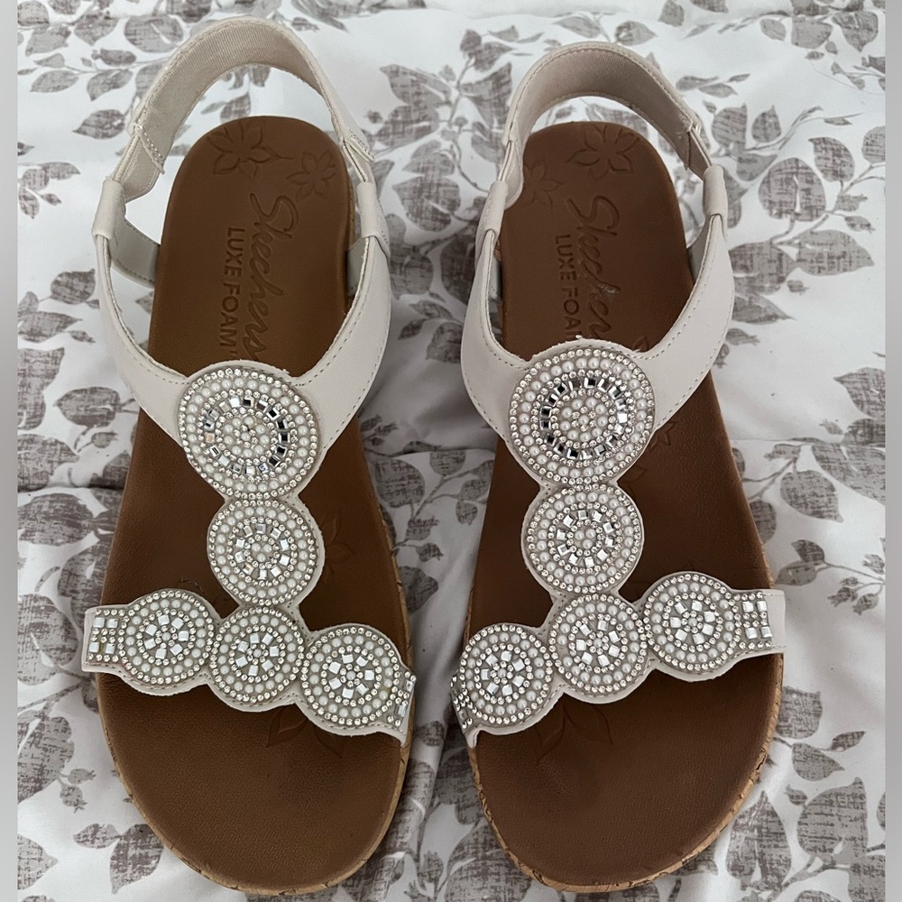 Skechers Date Glam Luxe Foam wedge sandals